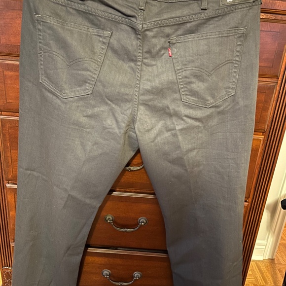 Light grey levi”s jeans - Picture 3 of 5